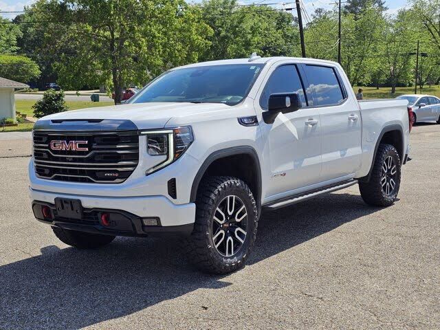 2023 GMC Sierra