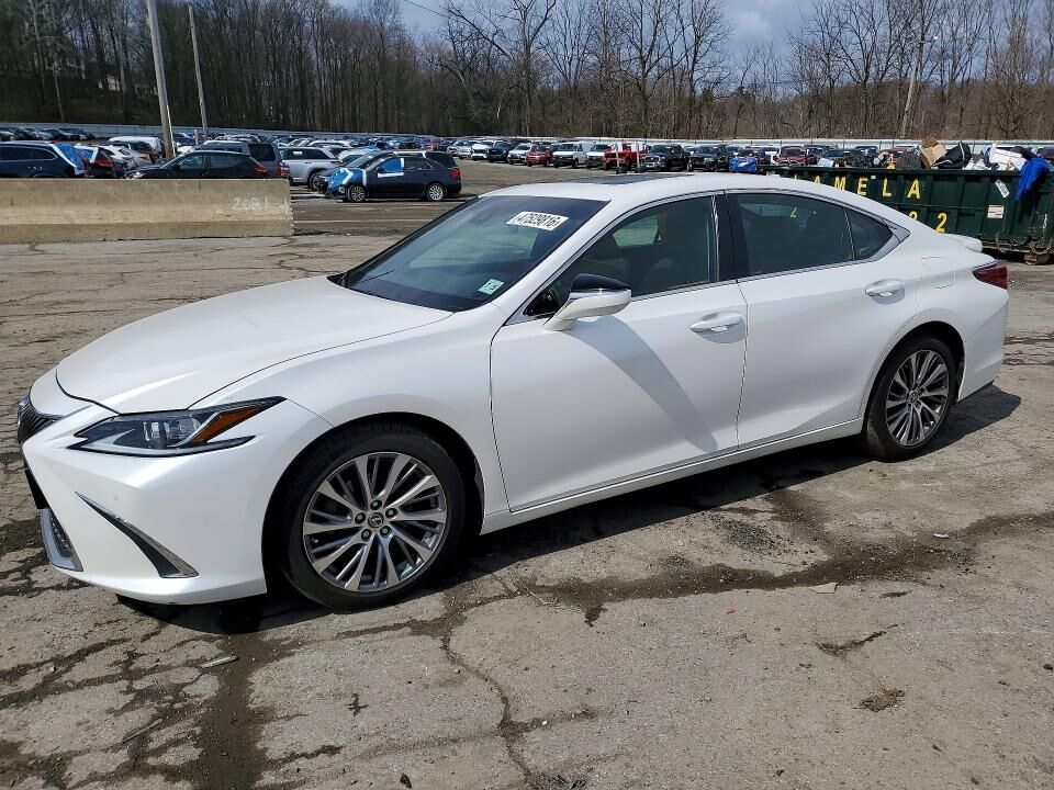 2020 LEXUS ES