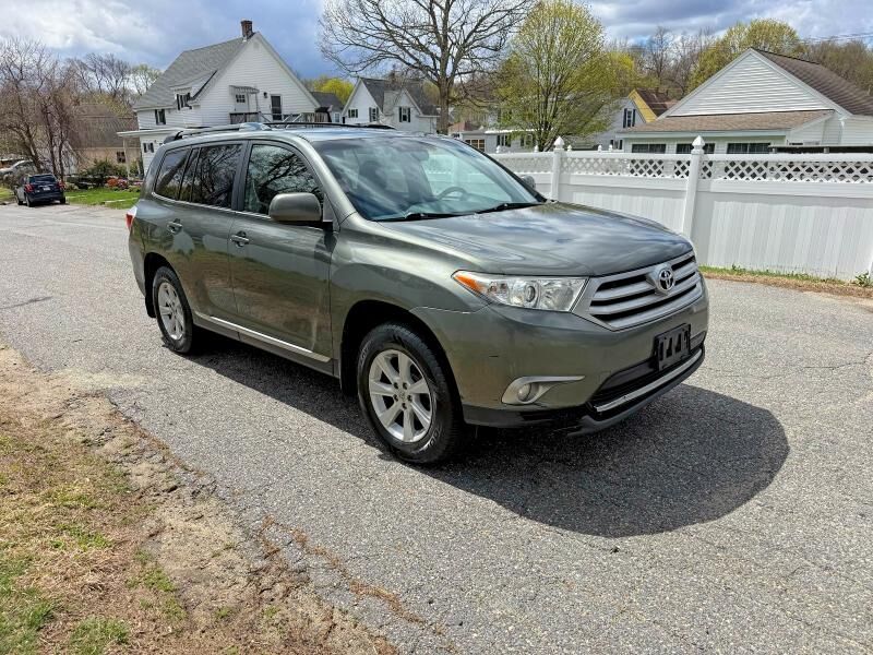2013 TOYOTA Highlander