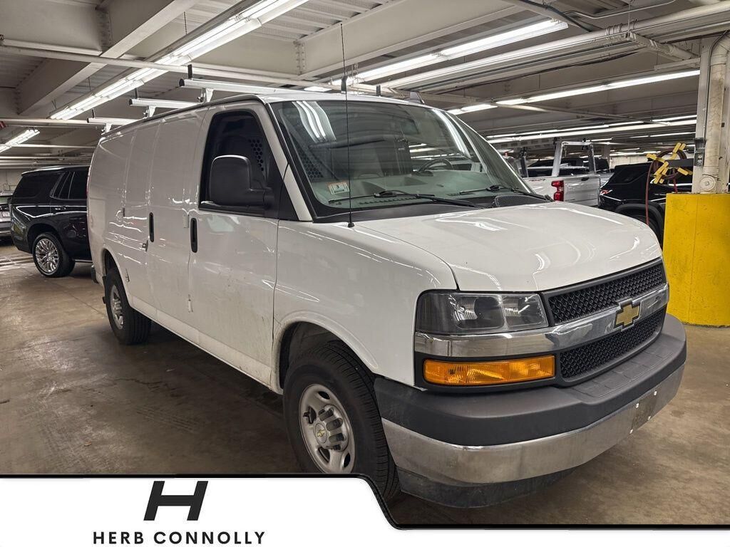 2022 CHEVROLET Express