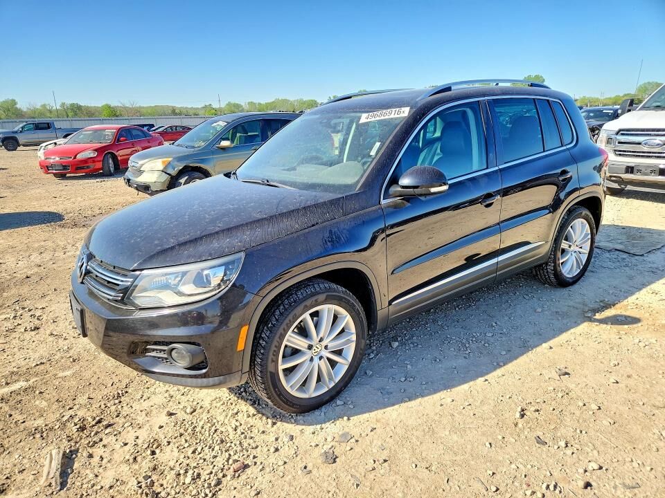 2016 VOLKSWAGEN Tiguan