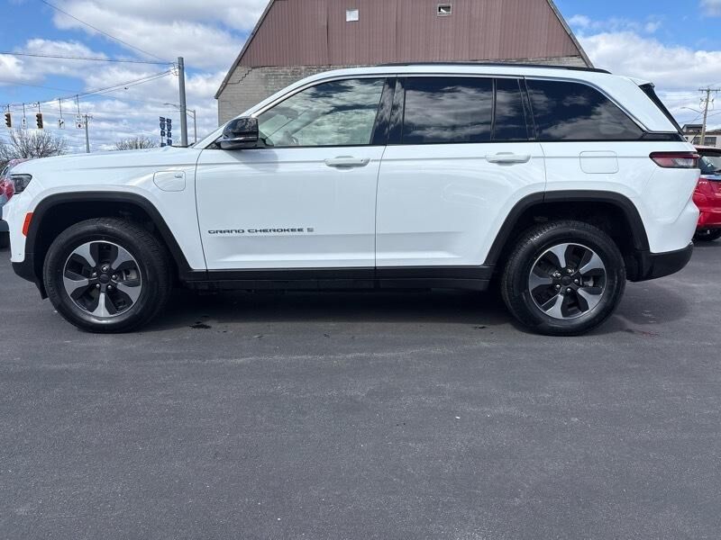 2022 JEEP Grand Cherokee