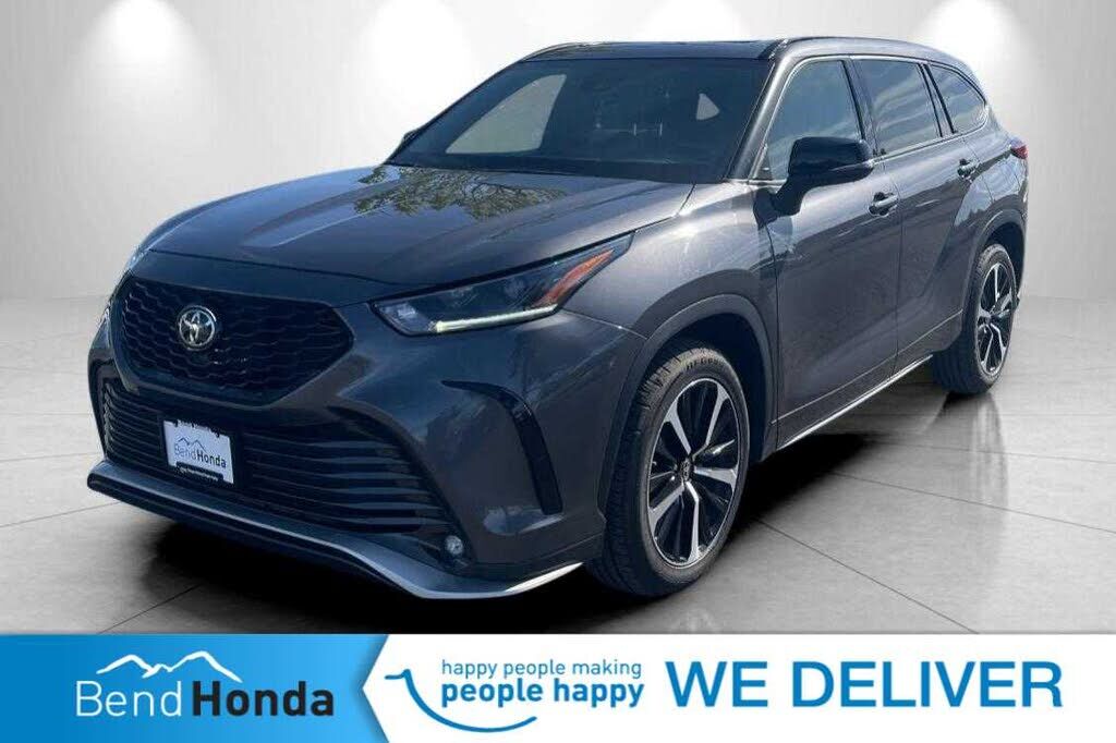 2022 TOYOTA Highlander