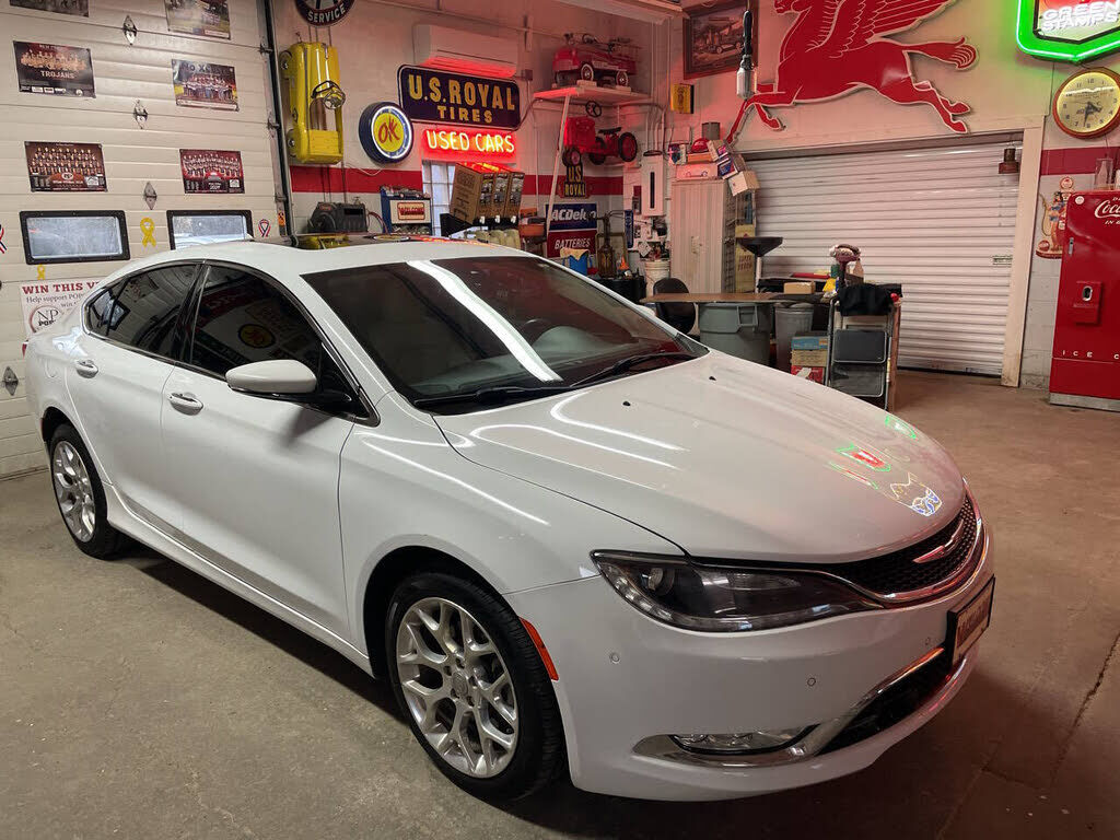 2015 CHRYSLER 200