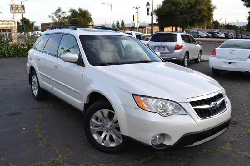 2009 SUBARU Outback