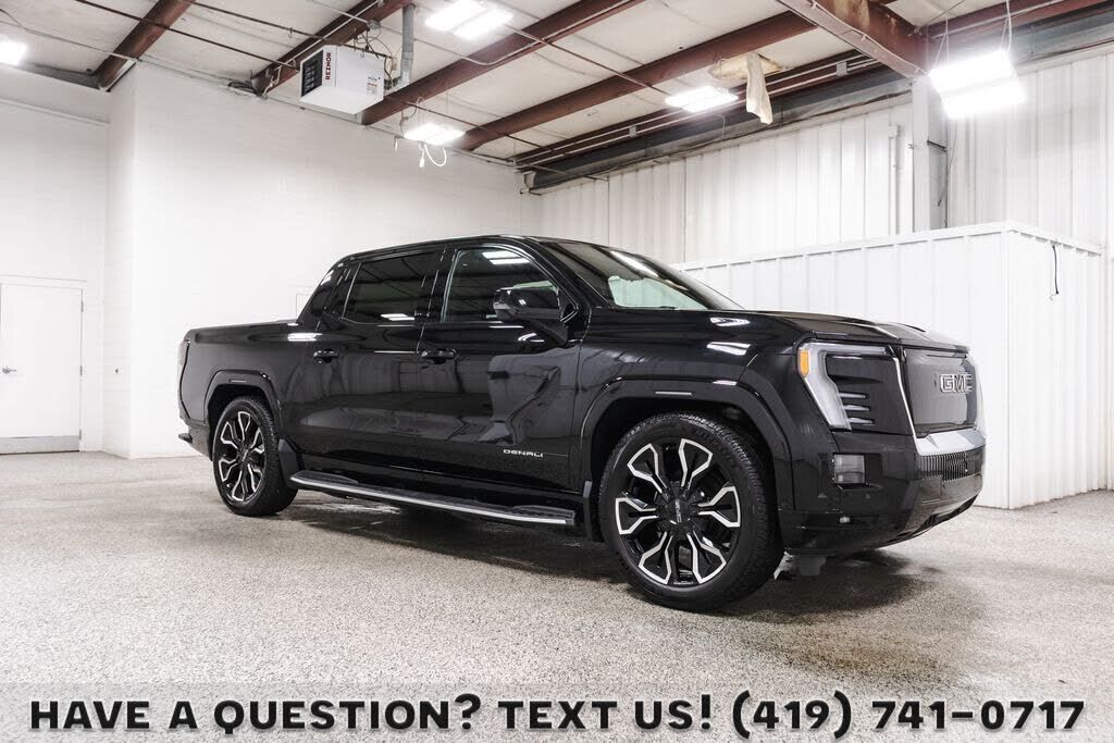 2025 GMC Hummer EV Pickup