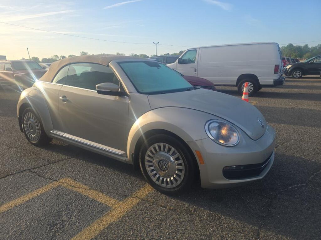 2013 VOLKSWAGEN Beetle