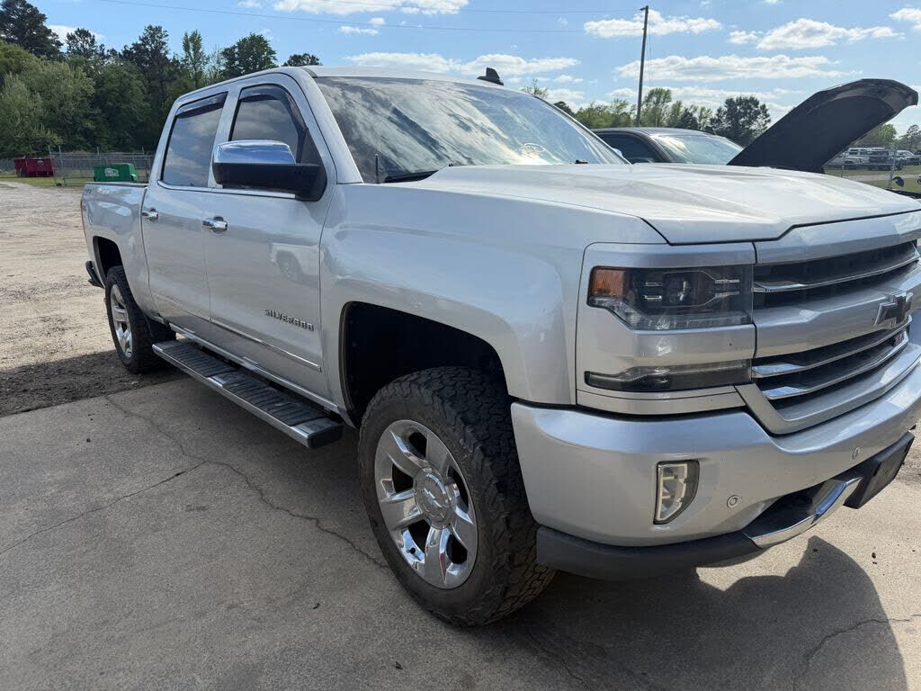 2017 CHEVROLET Silverado
