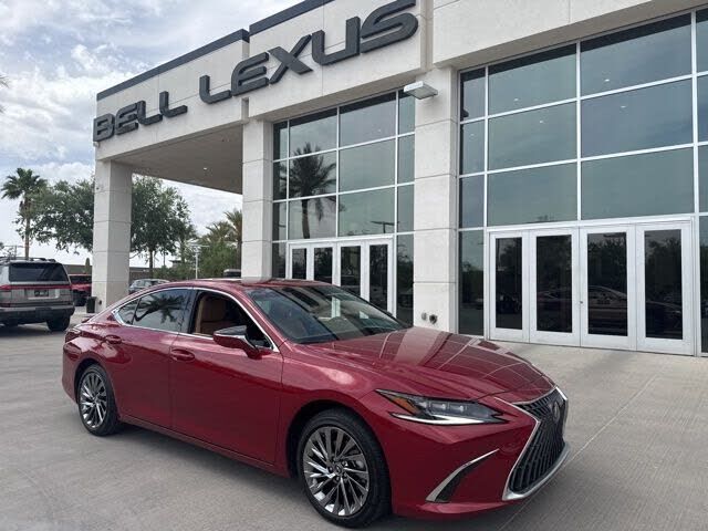 2025 LEXUS ES
