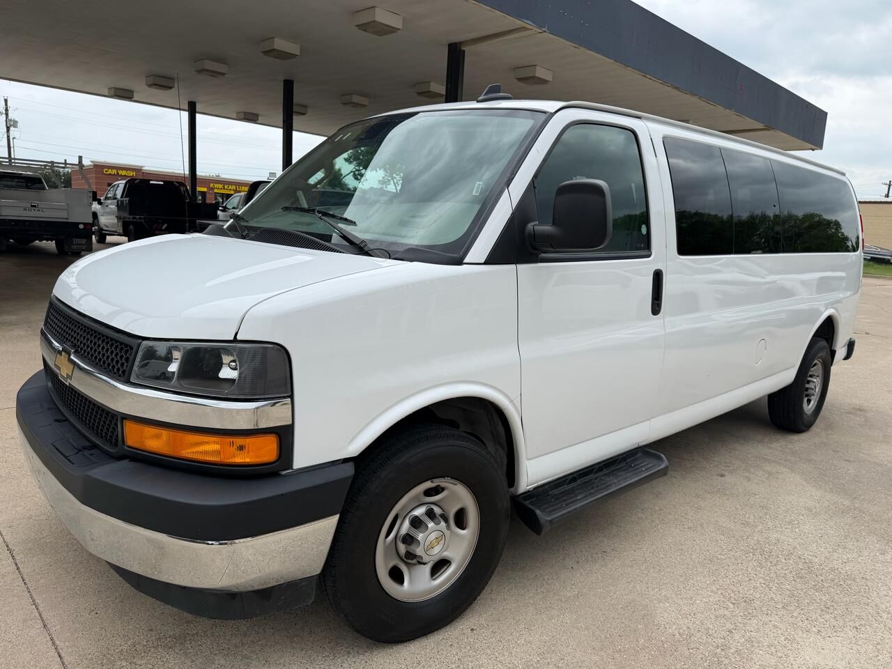 2023 CHEVROLET Express