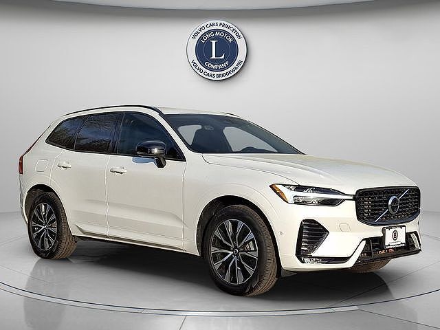 2025 VOLVO XC60