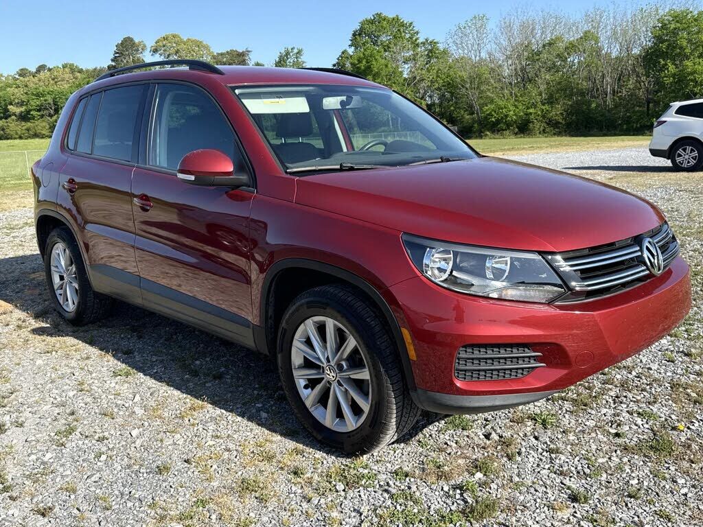 2015 VOLKSWAGEN Tiguan