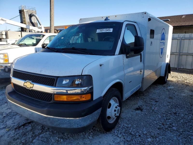2022 CHEVROLET Express