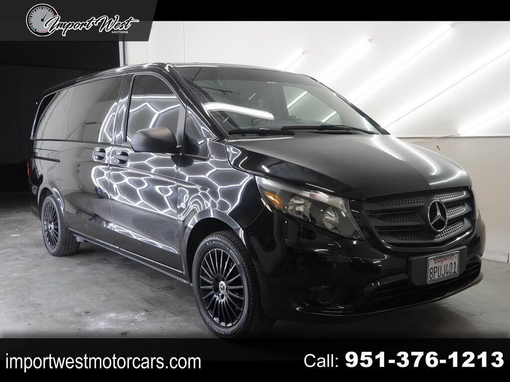 2019 MERCEDES-BENZ METRIS
