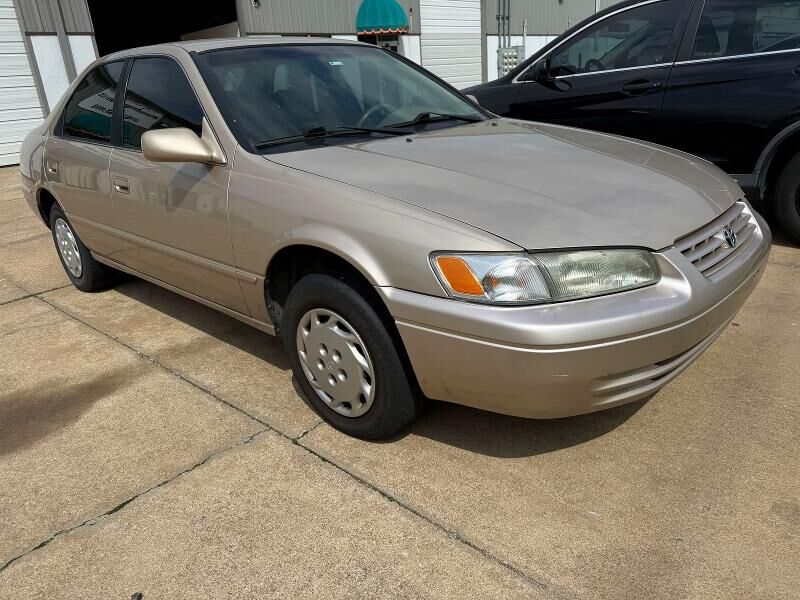 1999 TOYOTA Camry