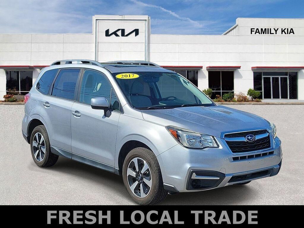 2017 SUBARU Forester