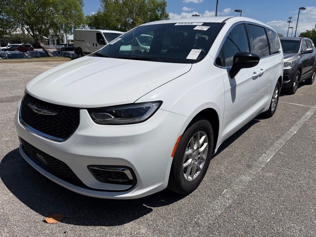 2025 CHRYSLER Pacifica