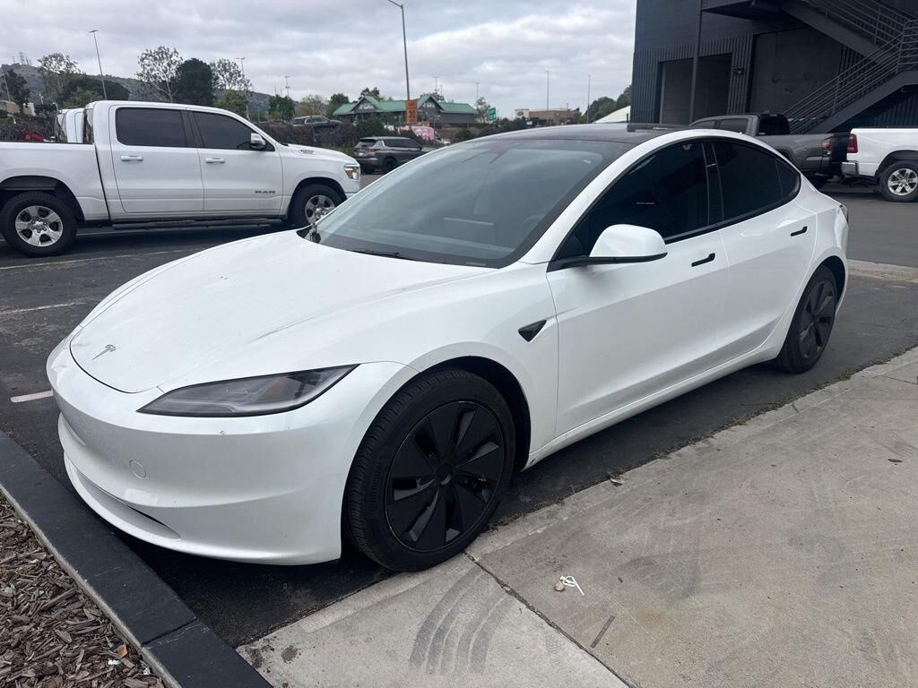 2024 TESLA Model 3