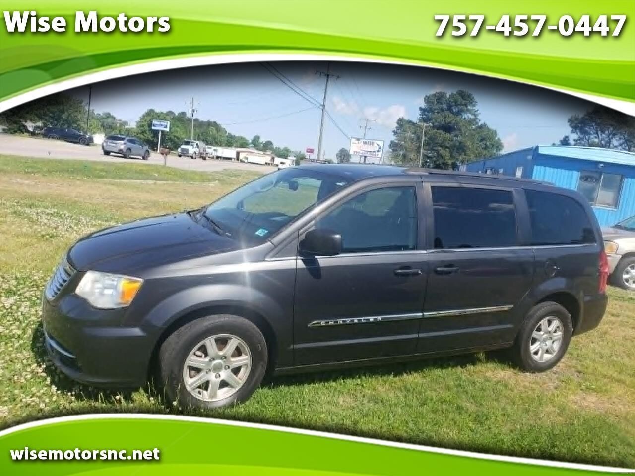 2012 CHRYSLER Town and Country