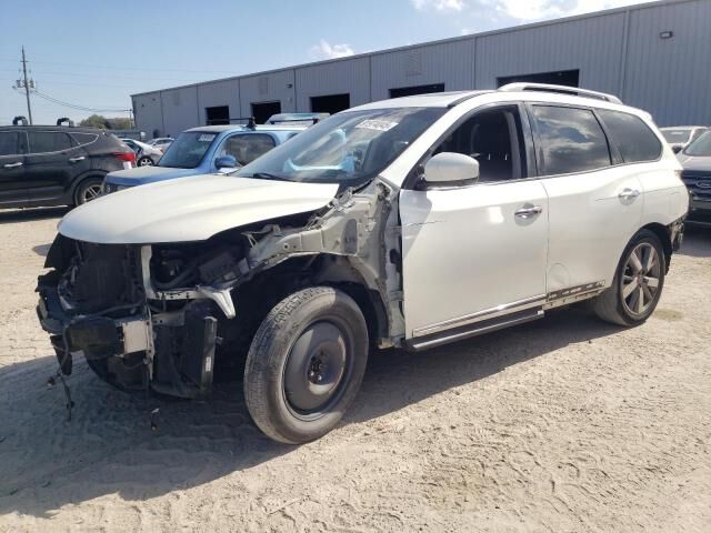 2015 NISSAN Pathfinder
