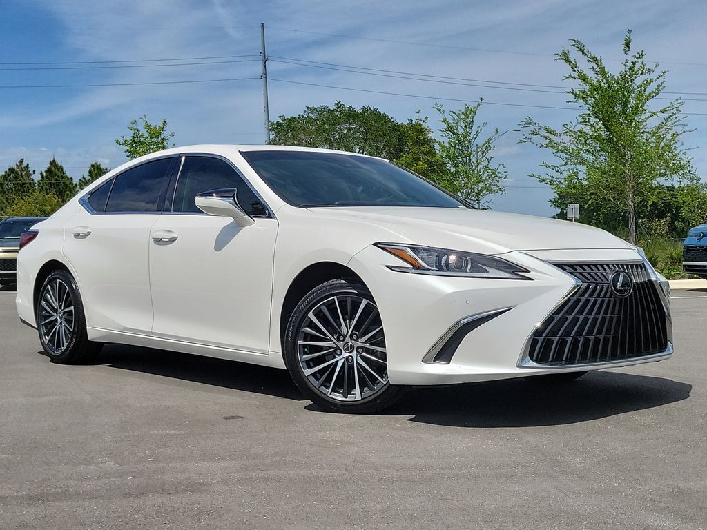 2022 LEXUS ES
