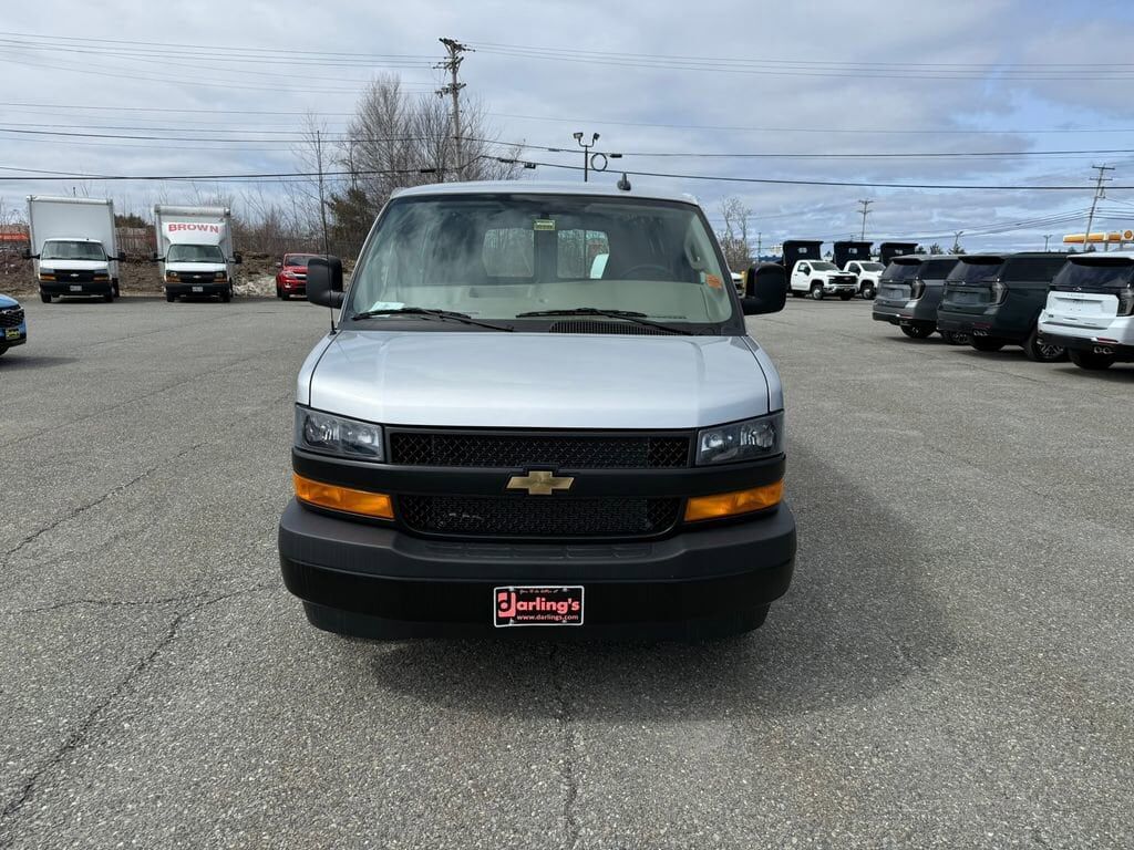 2025 CHEVROLET Express