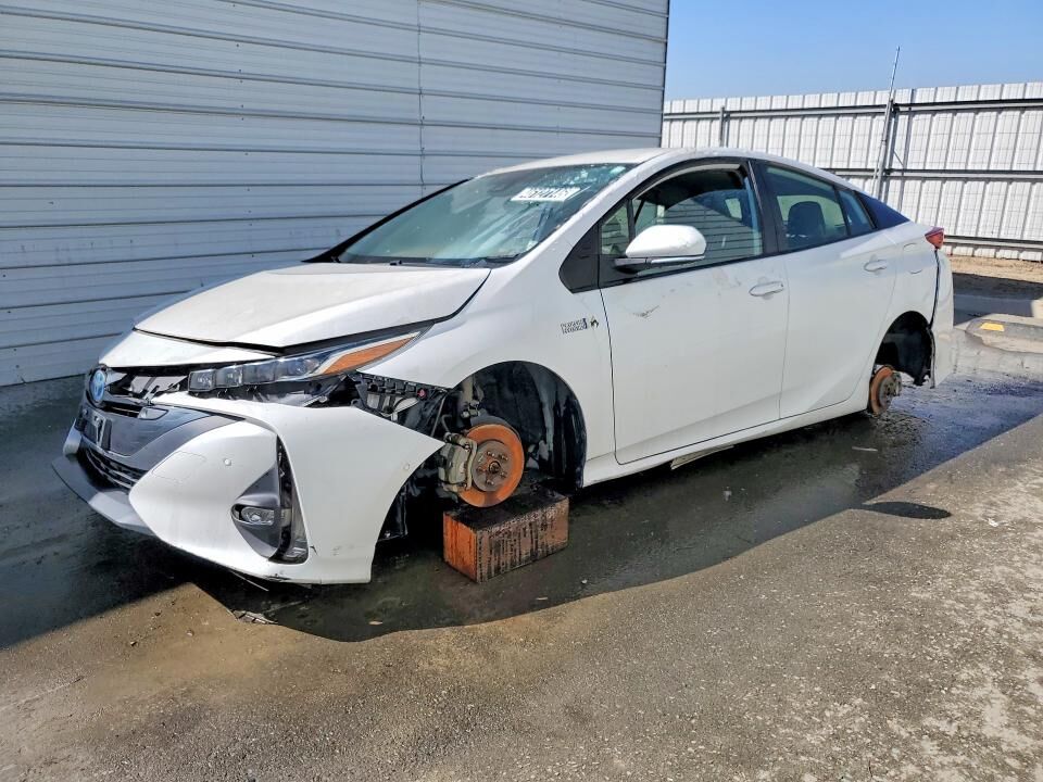 2021 TOYOTA Prius