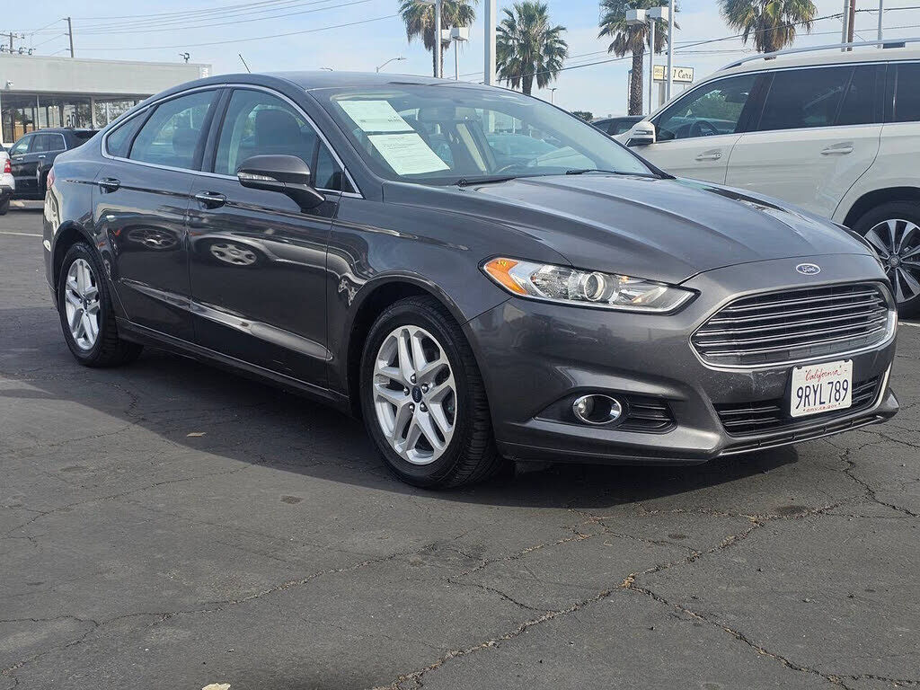 2015 FORD Fusion