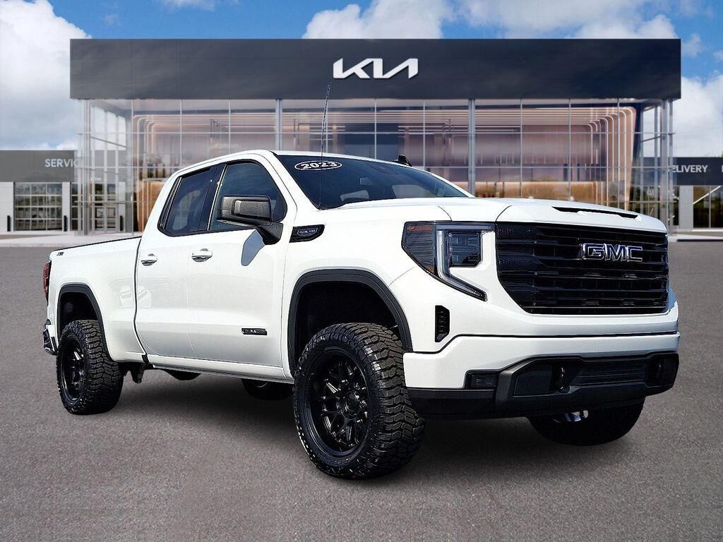 2023 GMC Sierra