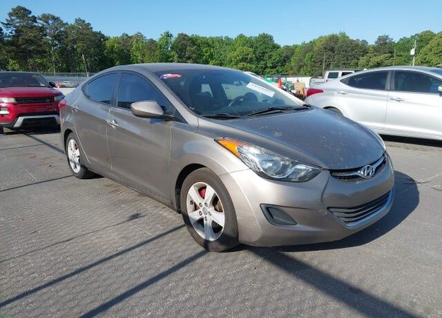 2012 HYUNDAI Elantra