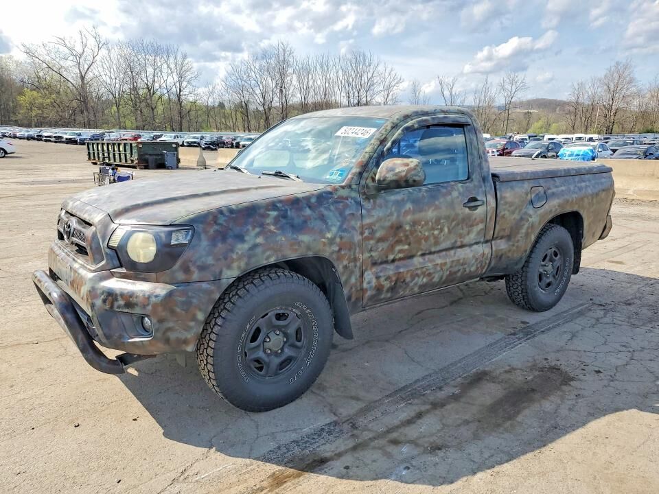 2013 TOYOTA Tacoma