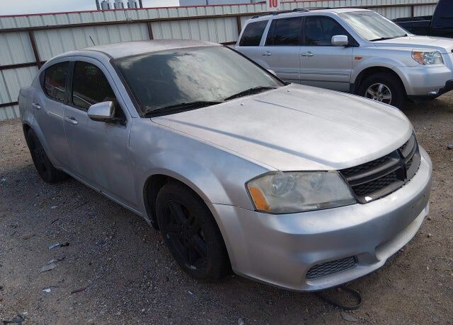 2012 DODGE Avenger