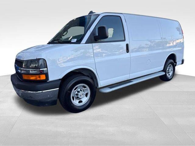 2024 CHEVROLET Express