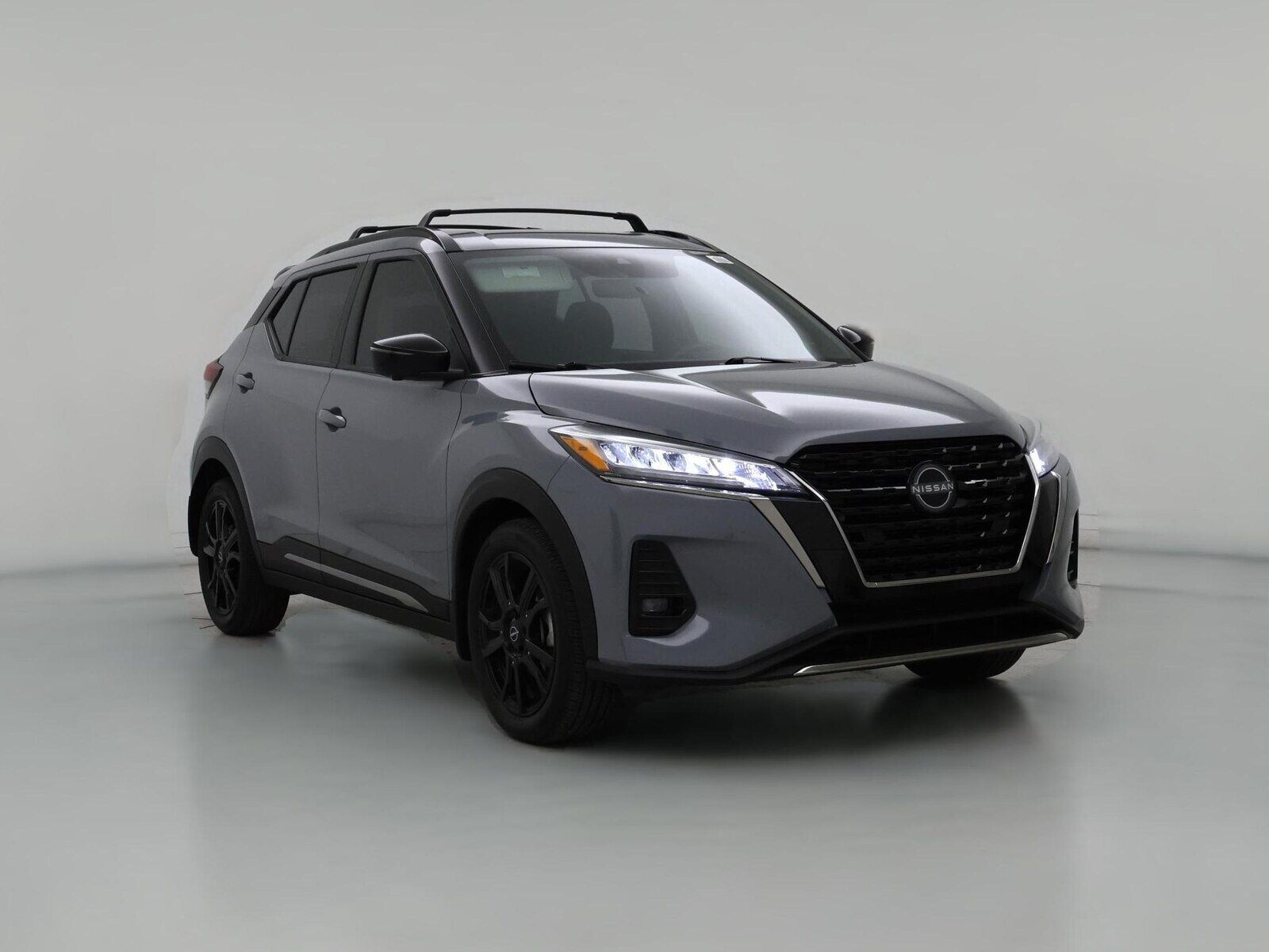 2022 NISSAN Kicks