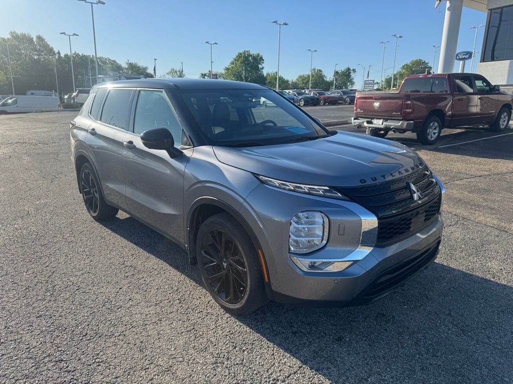 2023 MITSUBISHI Outlander