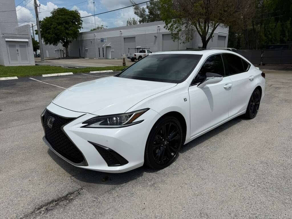 2021 LEXUS ES