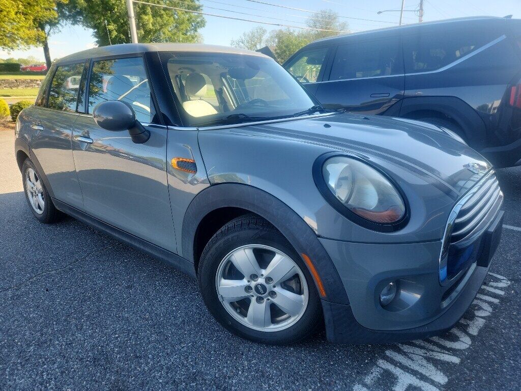 2016 MINI Cooper