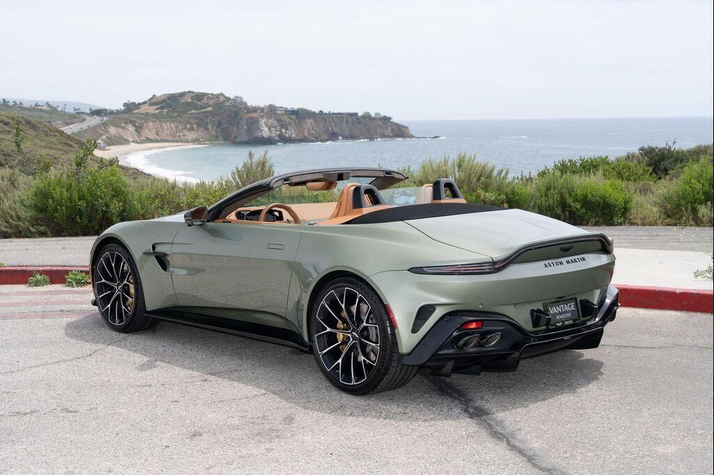 2026 ASTON MARTIN Vantage