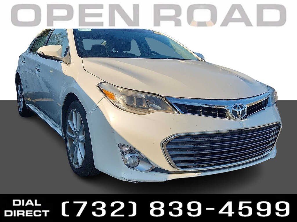 2013 TOYOTA Avalon