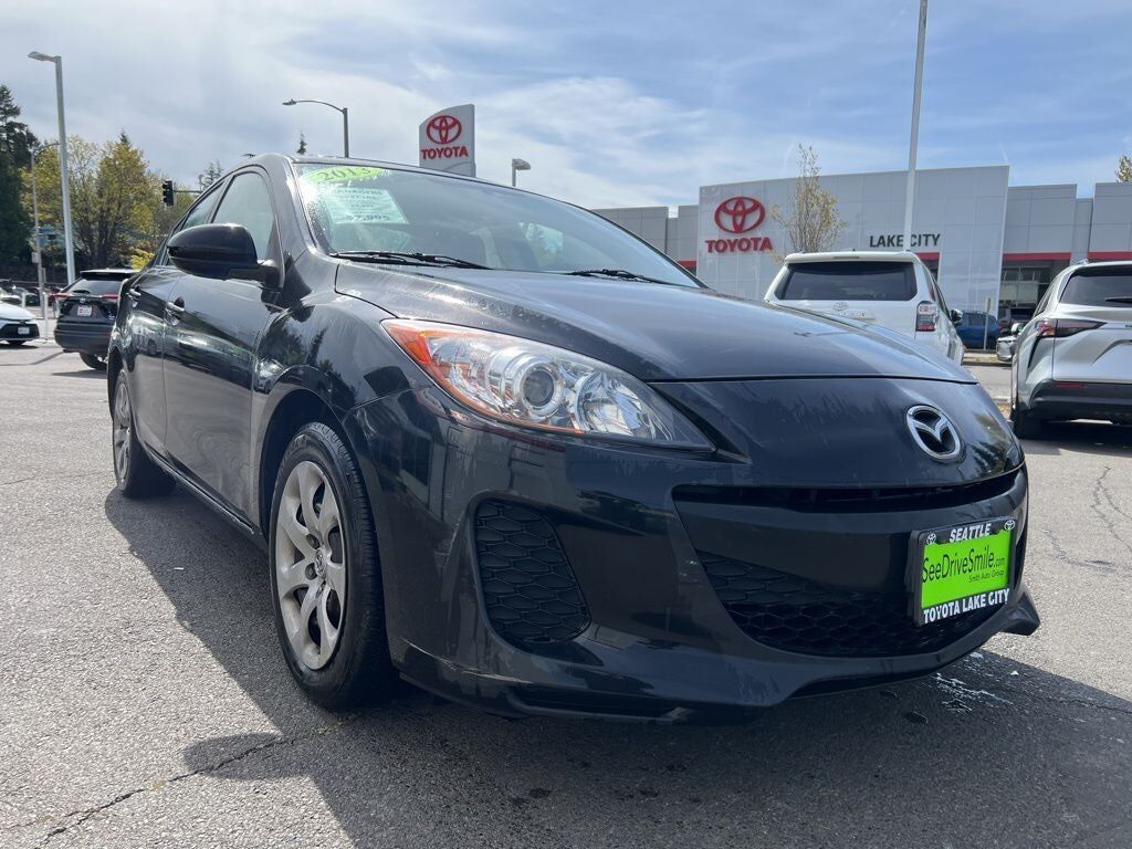 2013 MAZDA Mazda3