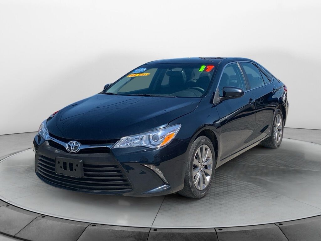 2017 TOYOTA Camry
