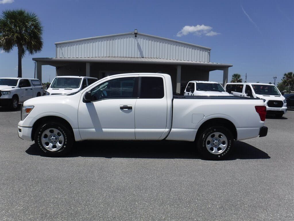 2022 NISSAN Titan
