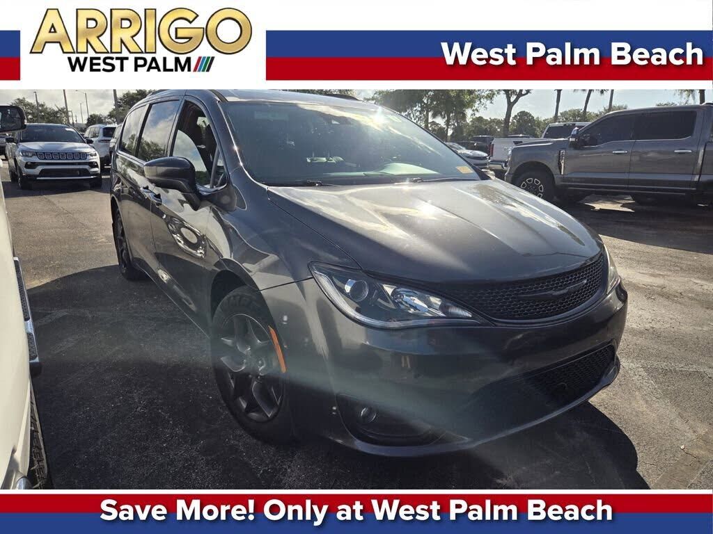 2020 CHRYSLER Pacifica