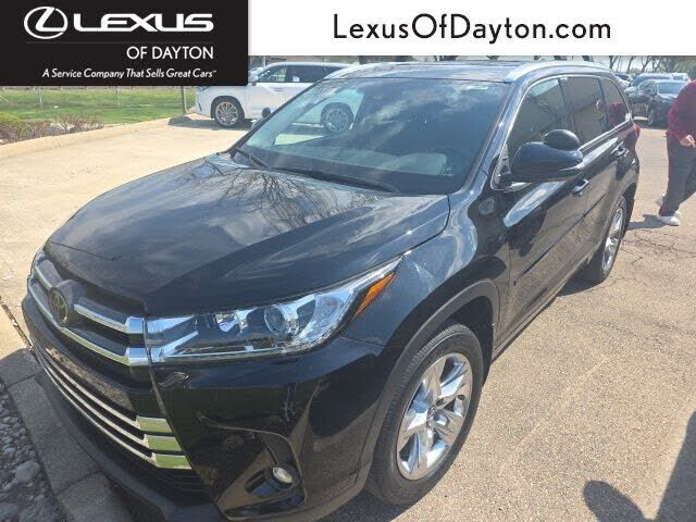 2019 TOYOTA Highlander
