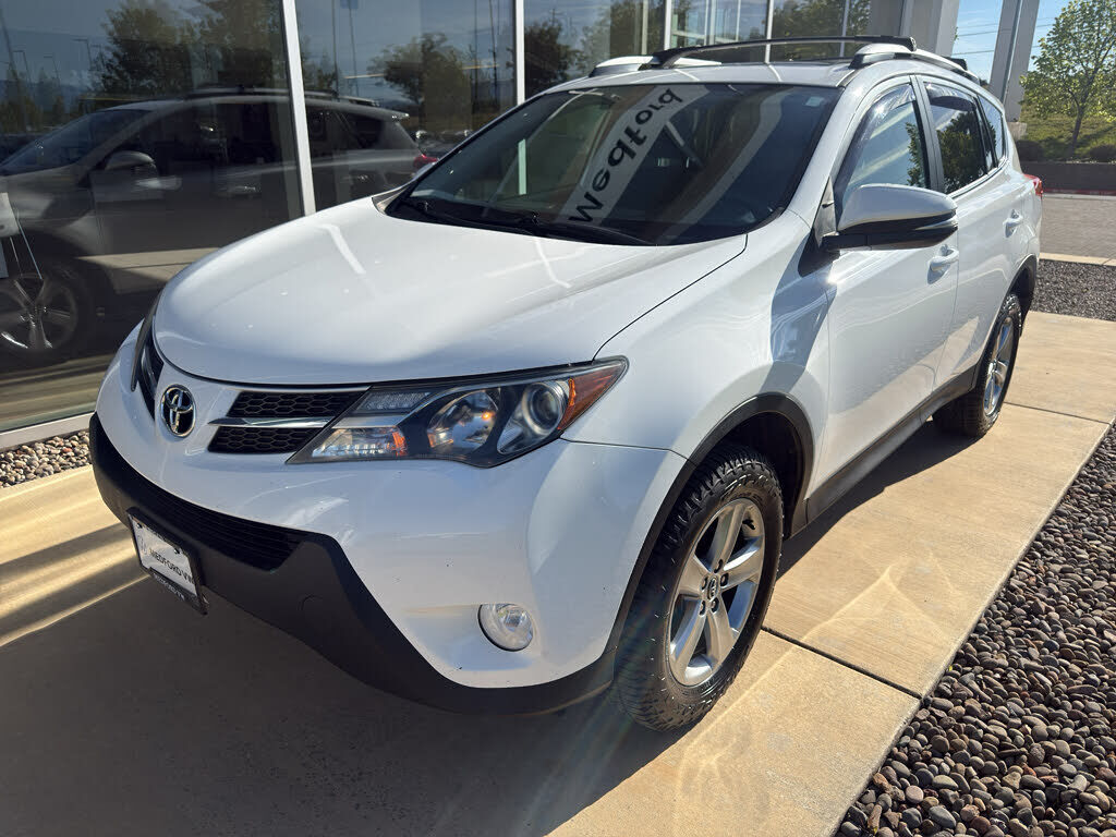 2015 TOYOTA RAV4