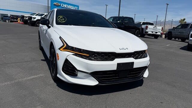 2022 KIA K5