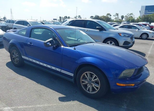 2005 FORD Mustang
