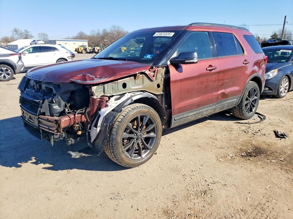 2018 FORD Explorer