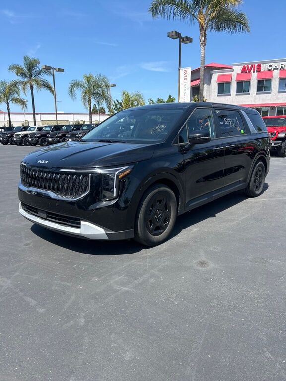 2025 KIA Carnival