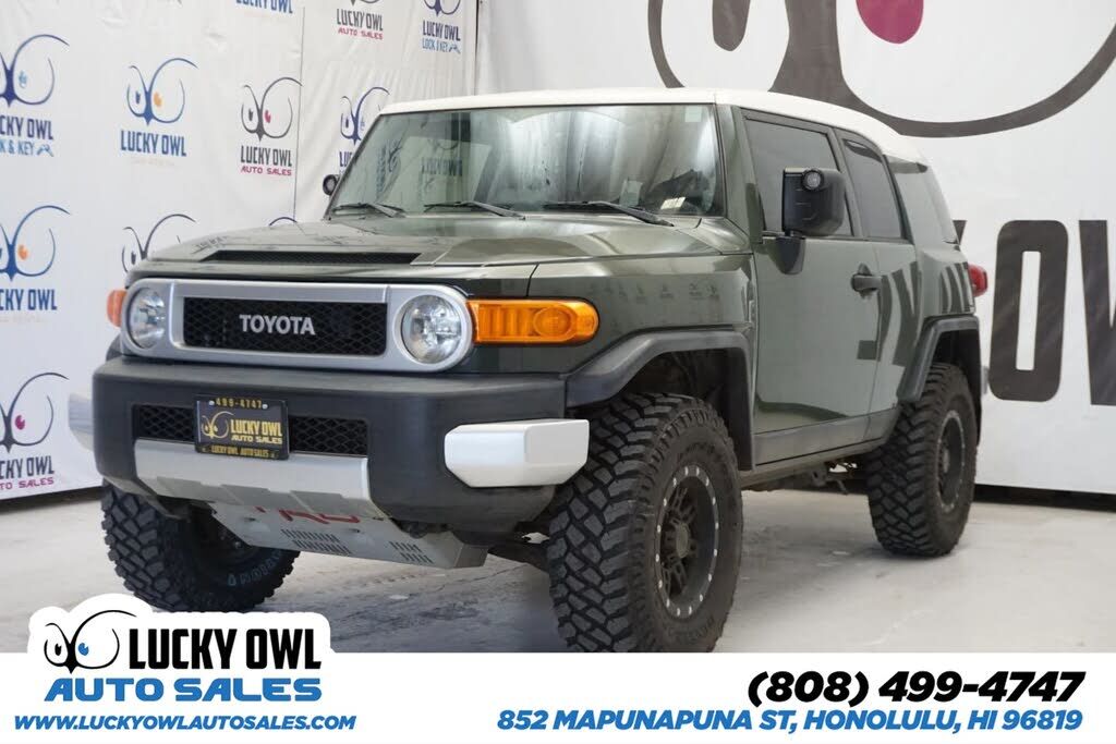 2013 TOYOTA FJ Cruiser